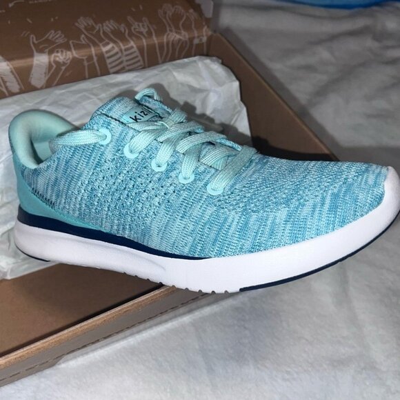 Kizik Lima Women's Size 7 Mint Green Hands Free Slip On Sneakers Shoes - Picture 1 of 7